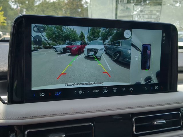 Vehicle image 19 of 25