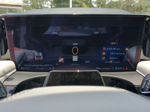 Vehicle image 24 of 25