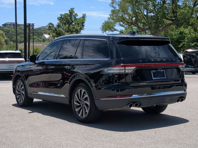 Vehicle image 7 of 25