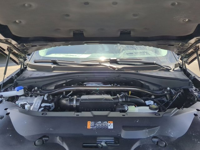 Vehicle image 9 of 25
