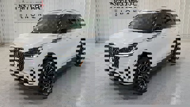 Vehicle image 5 of 33