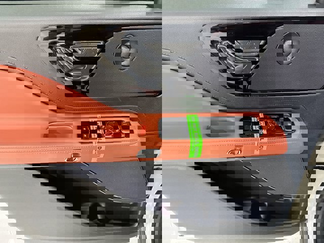 Vehicle image 15 of 33