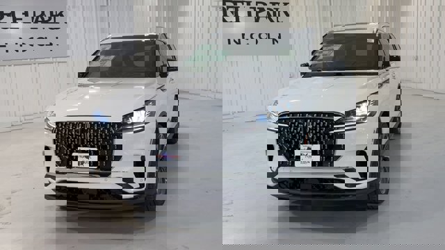Vehicle image 4 of 33