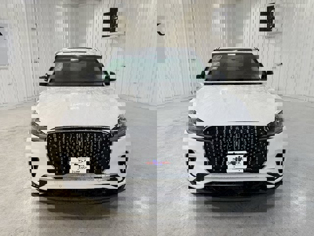 Vehicle image 5 of 33