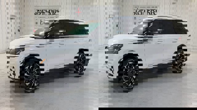 Vehicle image 3 of 33