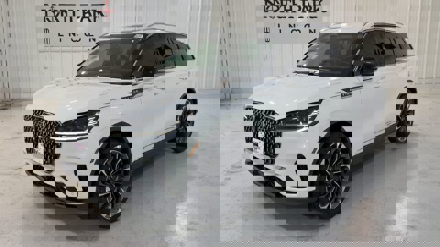 Vehicle image 5 of 33