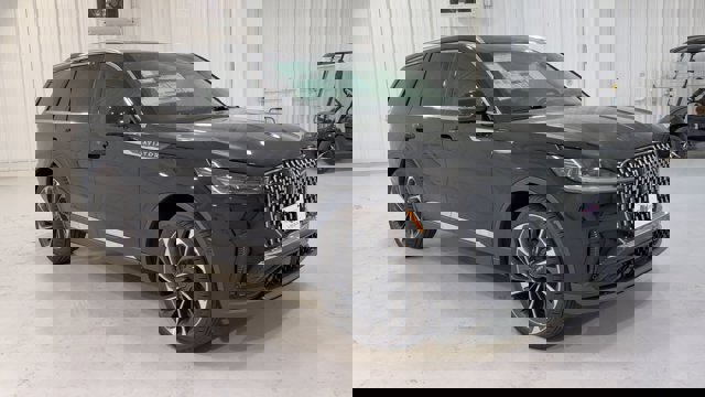Vehicle image 6 of 33
