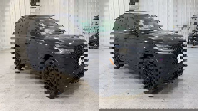 Vehicle image 6 of 33