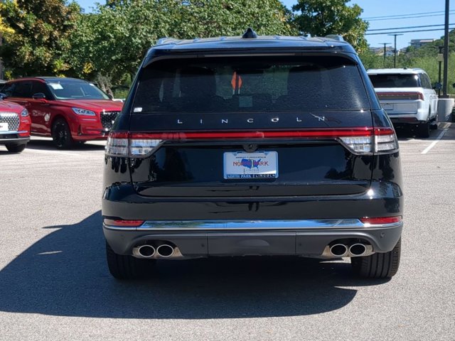 Vehicle image 7 of 25