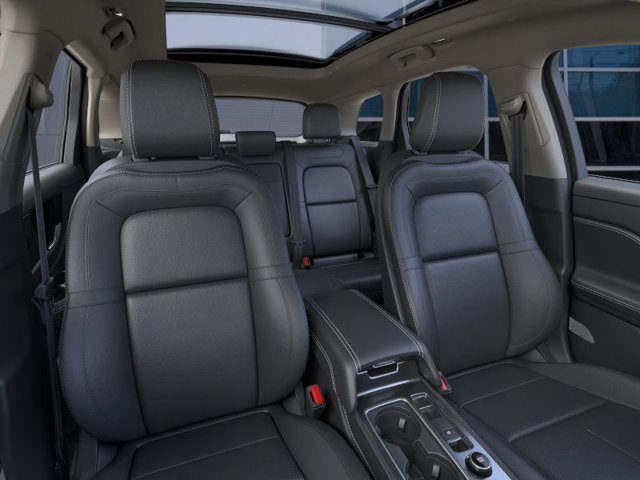 Vehicle image 10 of 22