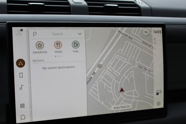 2025 Land Rover Defender X-Dynamic SE Image 12 of 28