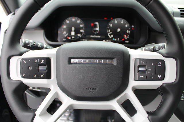 2025 Land Rover Defender X-Dynamic SE Image 10 of 28