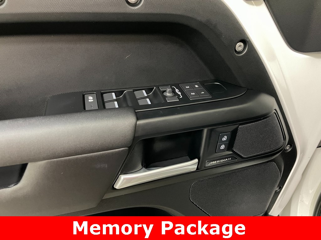 2025 Land Rover Defender S Image 35 of 51