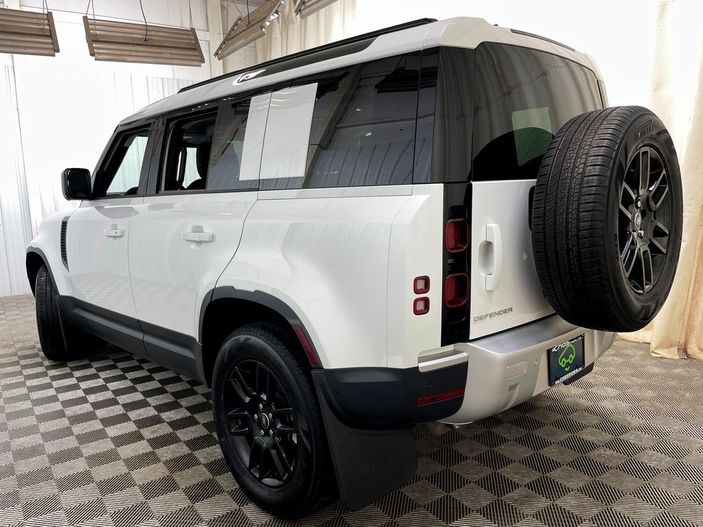 2025 Land Rover Defender S Image 6 of 51