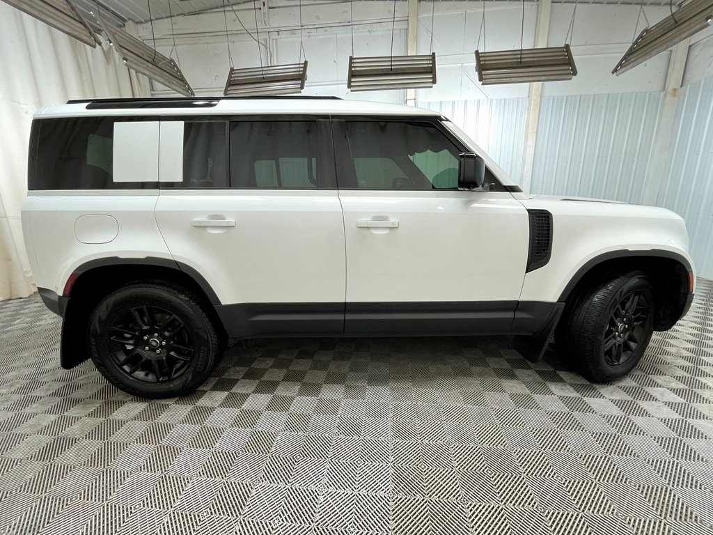2025 Land Rover Defender S Image 4 of 51