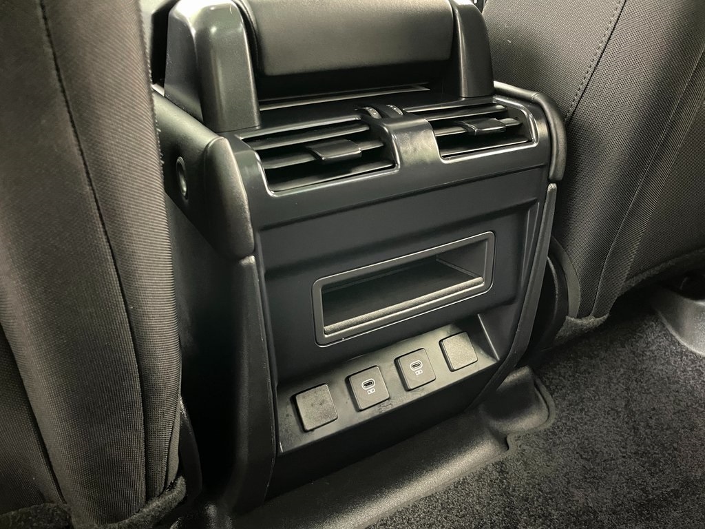 2025 Land Rover Defender S Image 36 of 51