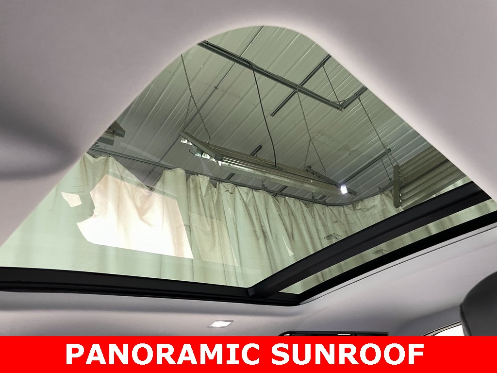 2025 Land Rover Defender S Image 42 of 51