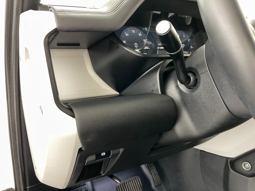 2025 Land Rover Defender S Image 47 of 51