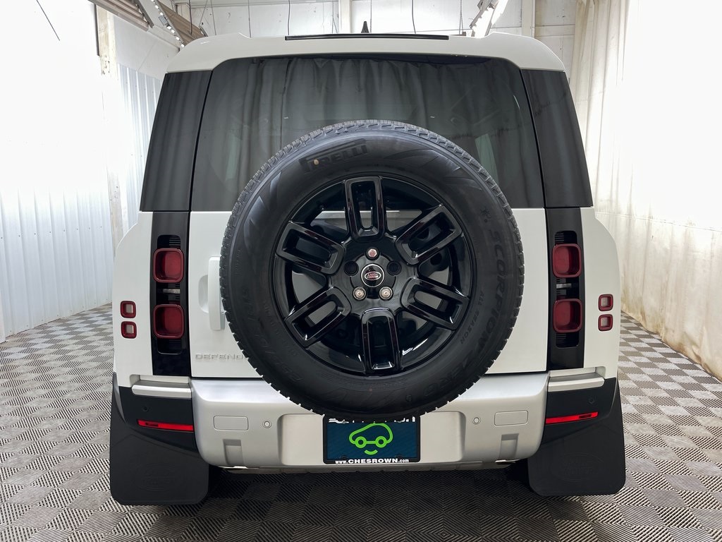 2025 Land Rover Defender S Image 7 of 51