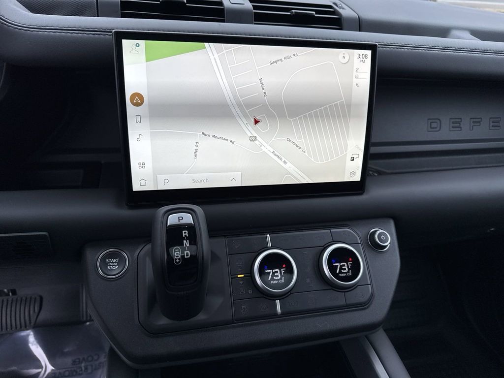 2025 Land Rover Defender X-Dynamic SE Image 19 of 26