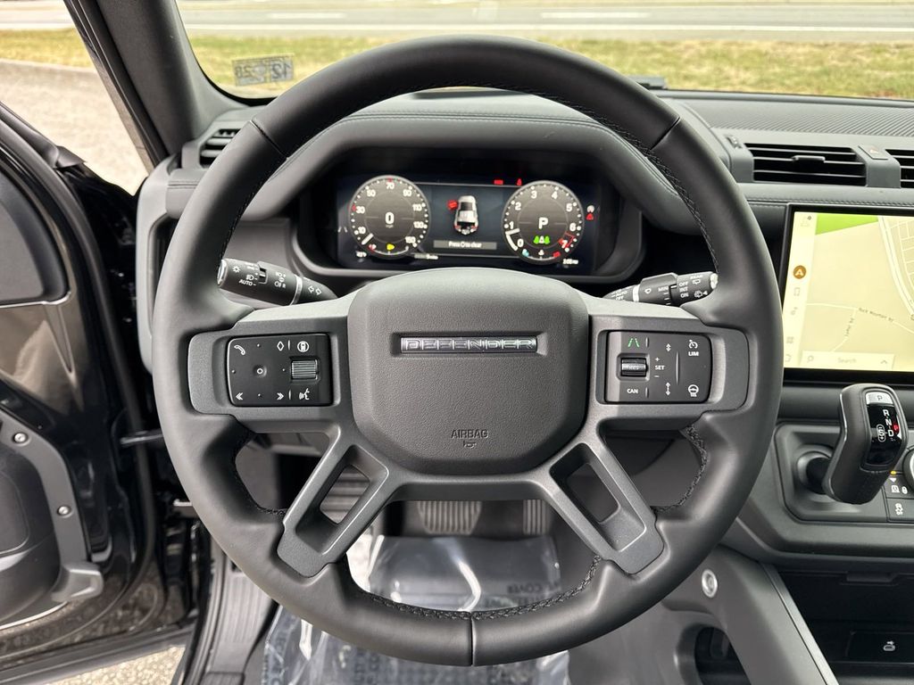 2025 Land Rover Defender X-Dynamic SE Image 15 of 26