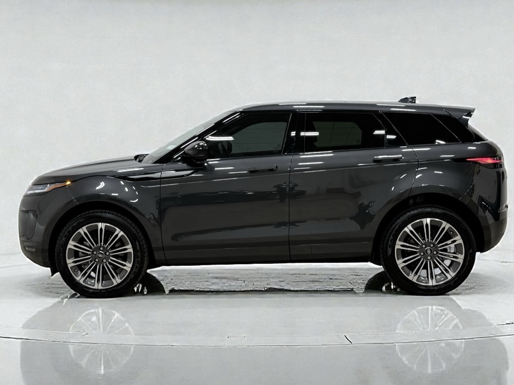 2025 Land Rover Range Rover Evoque Dynamic SE Image 11 of 41