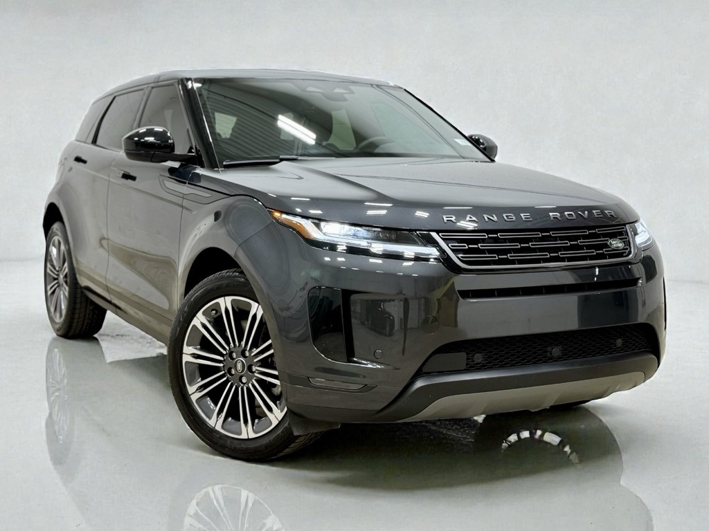 2025 Land Rover Range Rover Evoque Dynamic SE Image 4 of 41