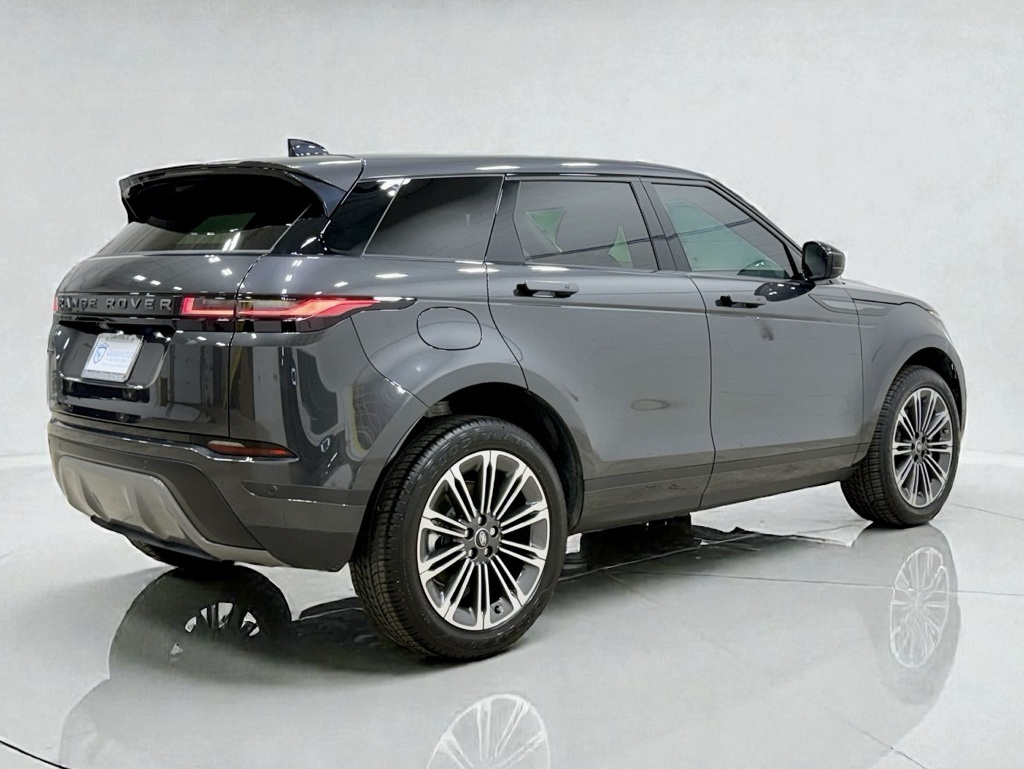 2025 Land Rover Range Rover Evoque Dynamic SE Image 7 of 41