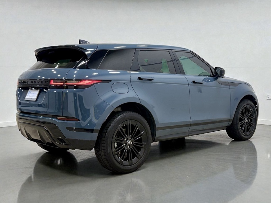 2025 Land Rover Range Rover Evoque Core S Image 7 of 36