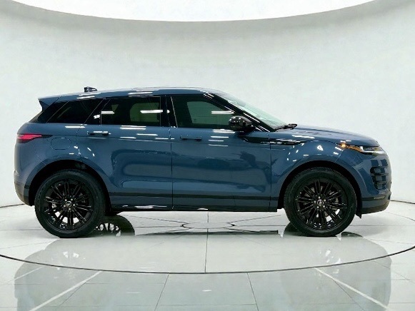 2025 Land Rover Range Rover Evoque Core S Image 5 of 36