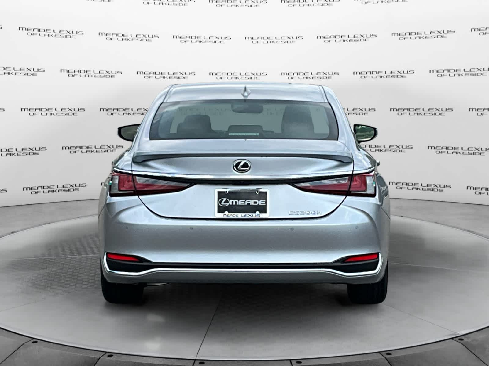 Vehicle image 6 of 16