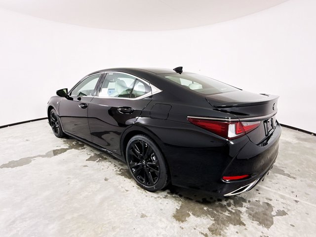 Vehicle image 8 of 31