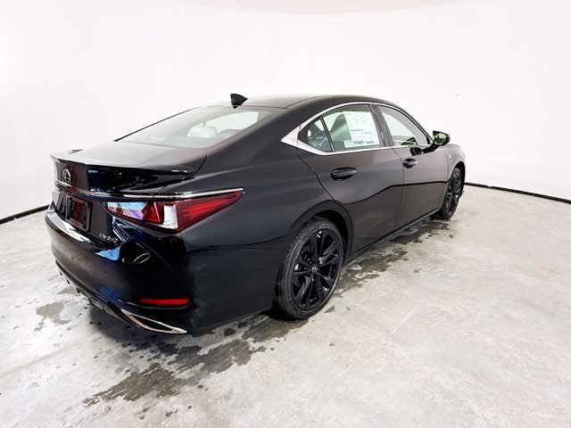 Vehicle image 3 of 31