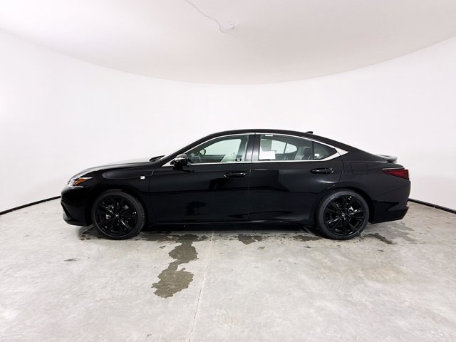 Vehicle image 2 of 31