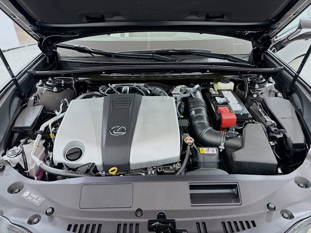 Vehicle image 29 of 31
