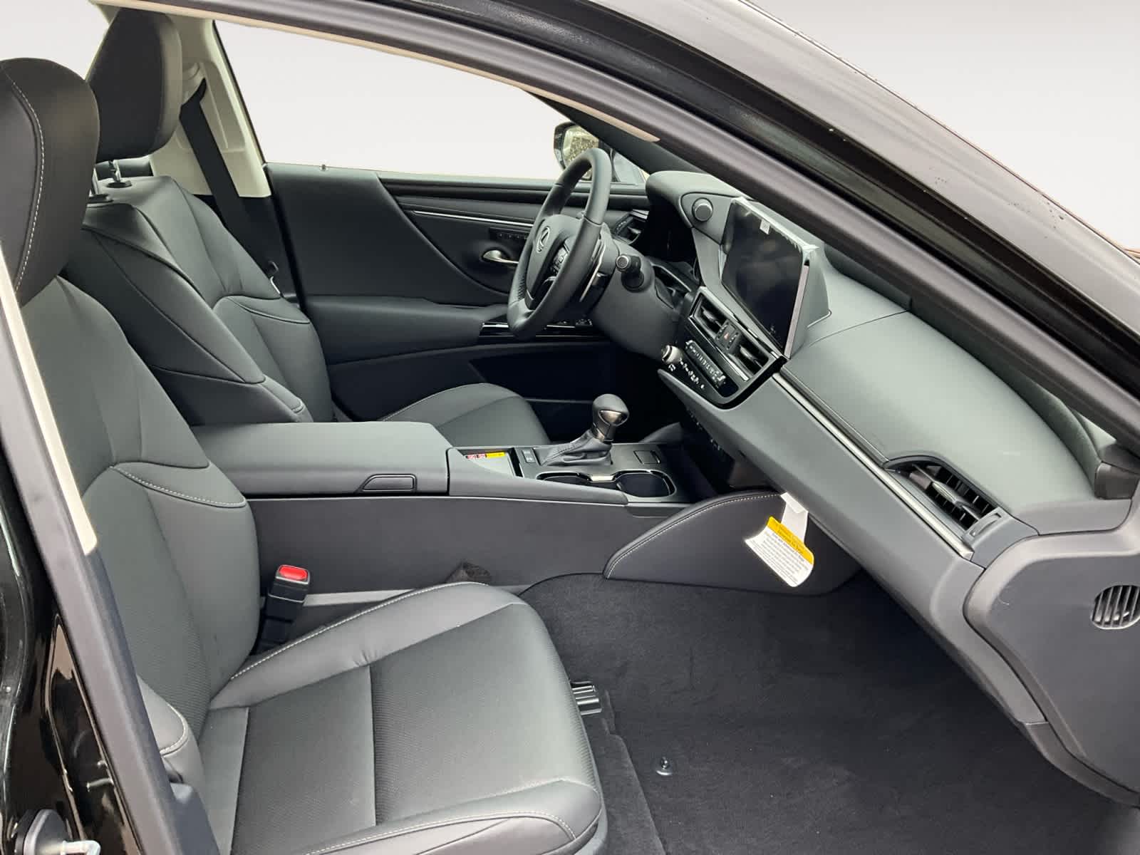 Vehicle image 16 of 16