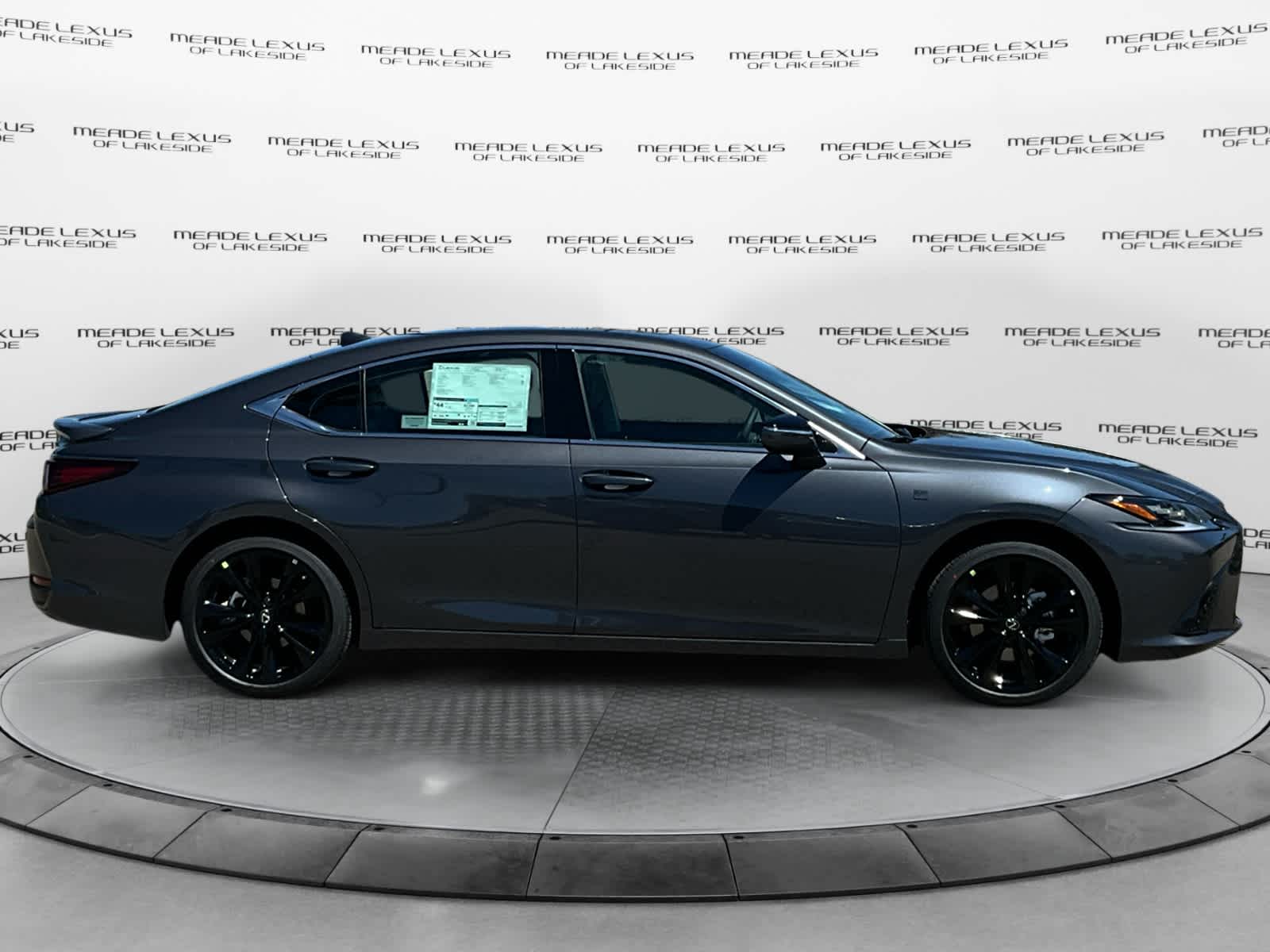 Vehicle image 4 of 16
