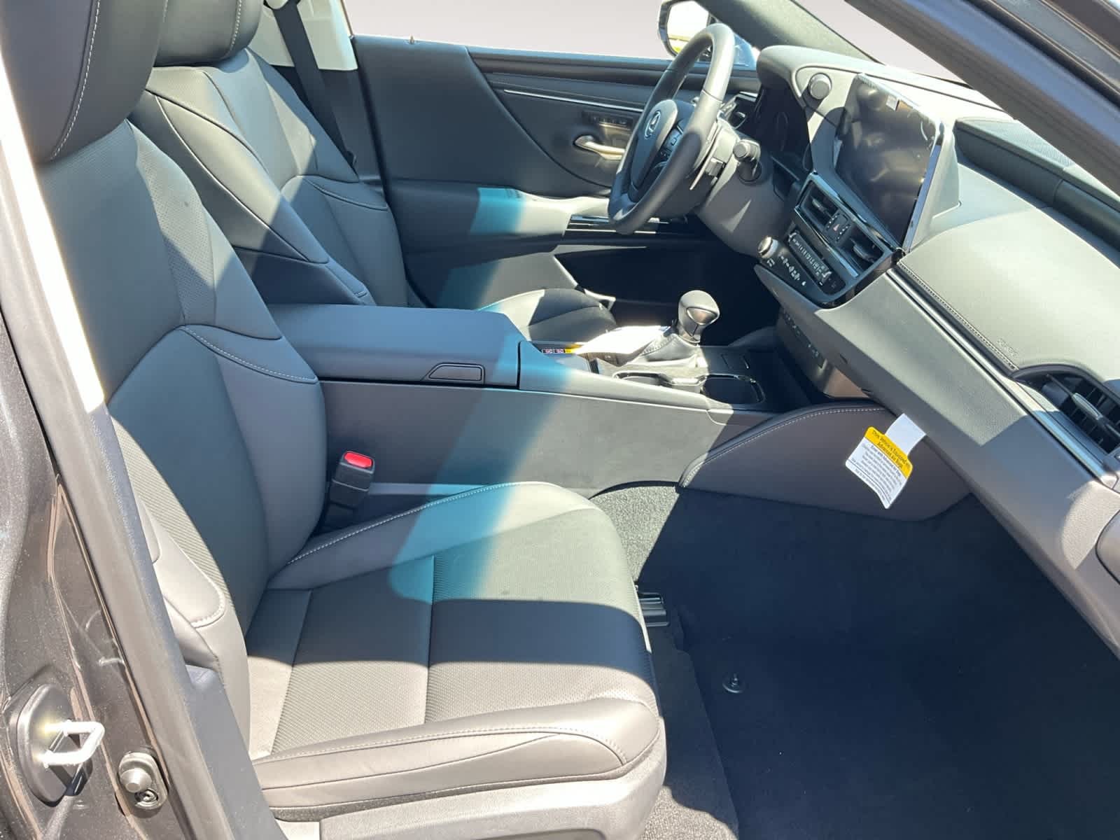 Vehicle image 16 of 16