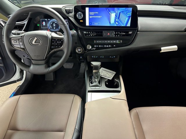 Vehicle image 11 of 28