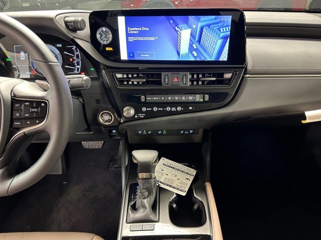 Vehicle image 12 of 28