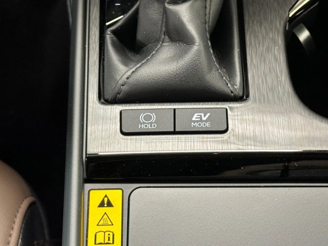 Vehicle image 19 of 28