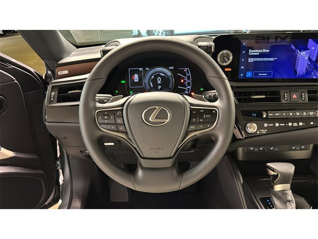 2025 Lexus ES 300h Image 9 of 26