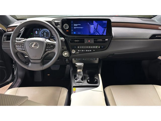 2025 Lexus ES 300h Image 7 of 26