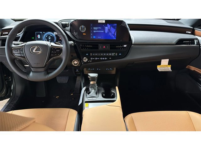 2025 Lexus ES 300h Image 7 of 26