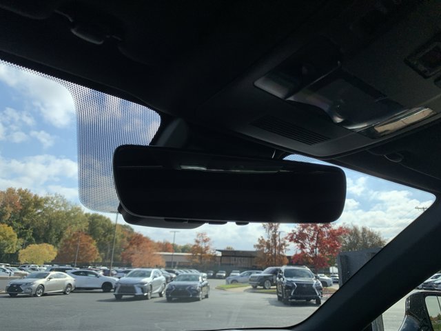 2025 Lexus IS 350 F Sport Image 31 of 36