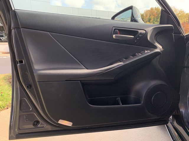 2025 Lexus IS 350 F Sport Image 24 of 36