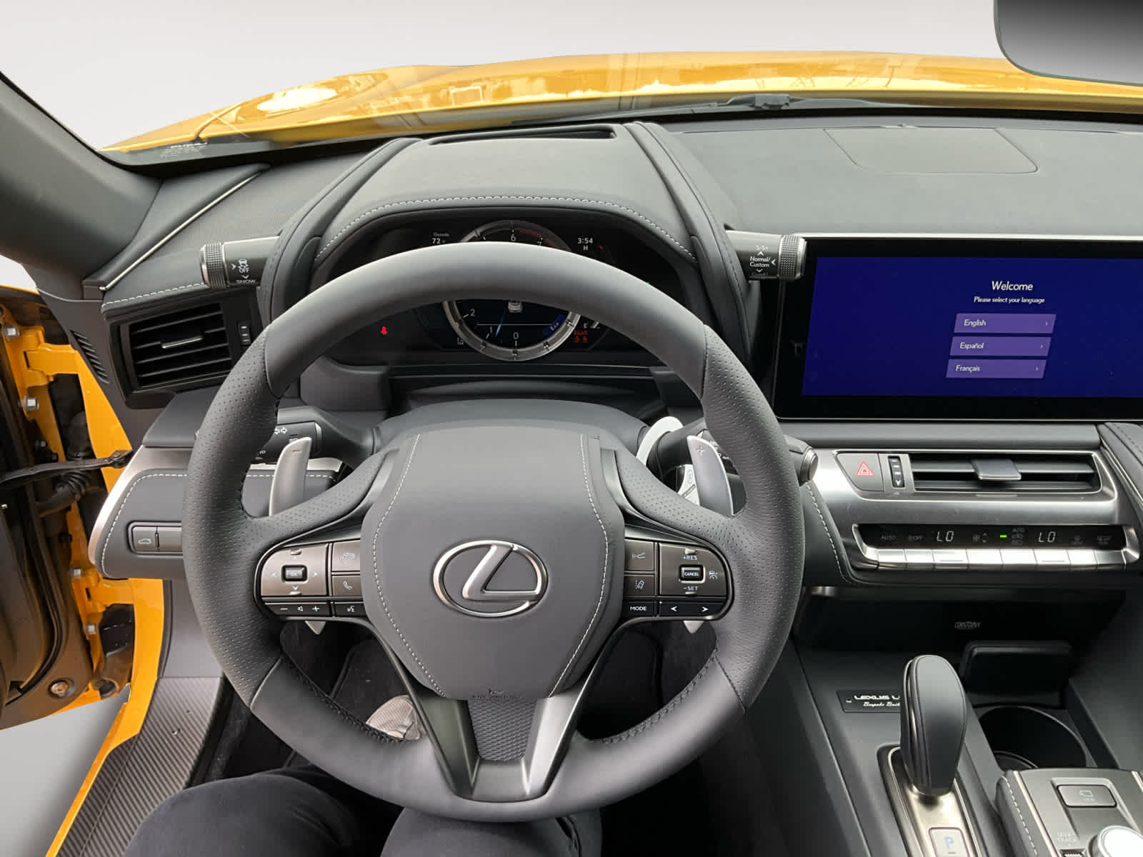 Vehicle image 12 of 16