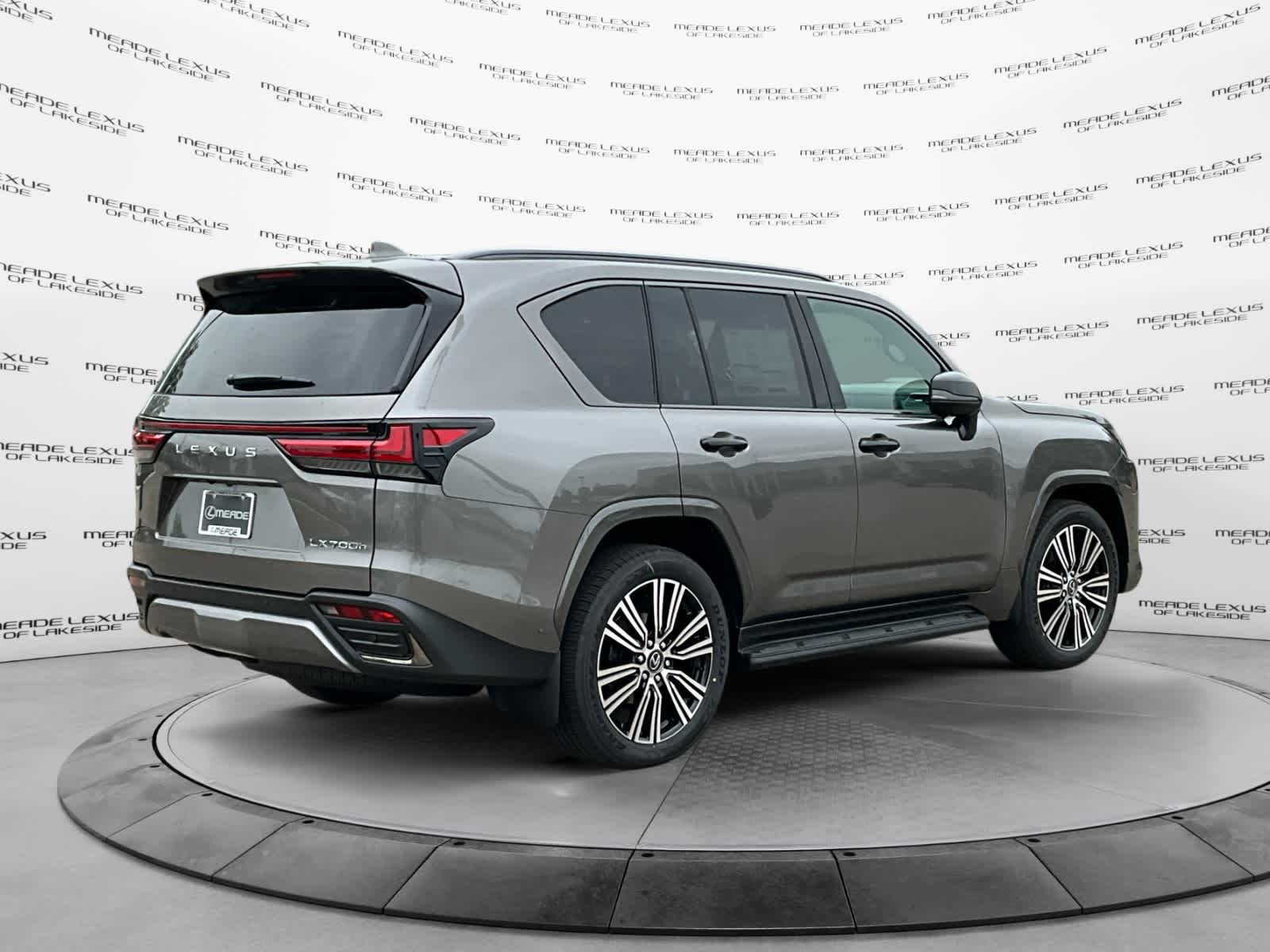 Vehicle image 5 of 16