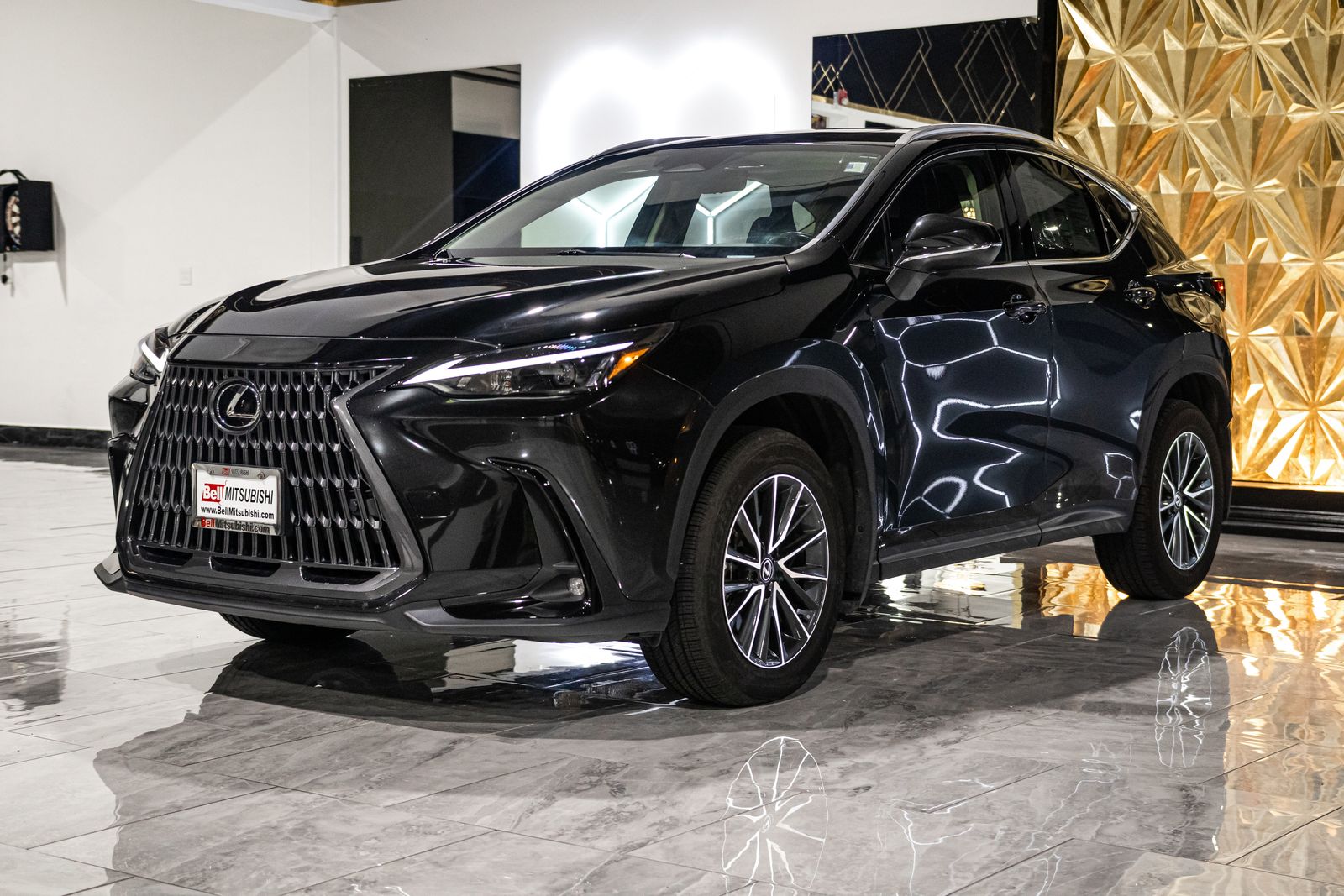 2025 Lexus NX 350 Premium Image 1 of 32