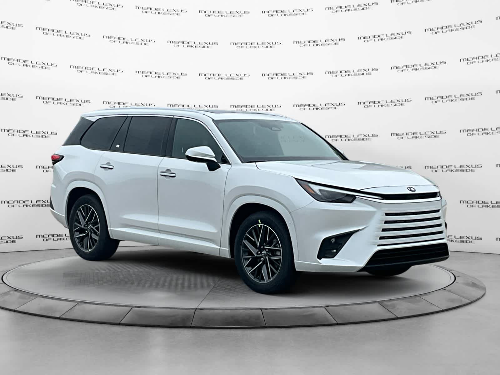 Vehicle image 3 of 14